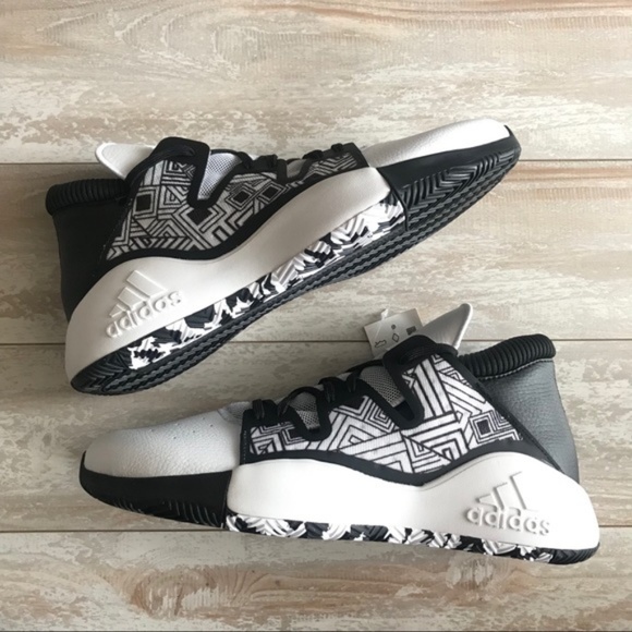 Adidas Pro Vision Men's Sneakers - Picture 7 of 8